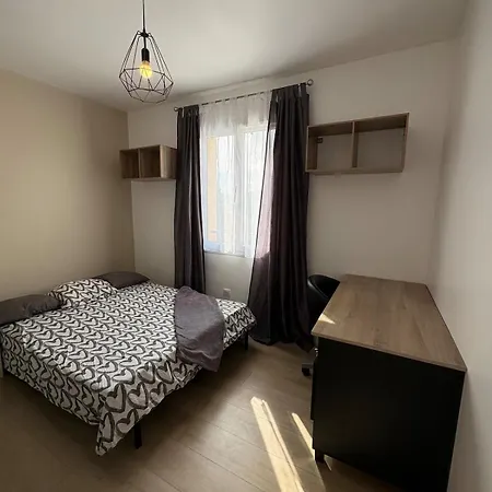 21-jacuzzi & Garden Near